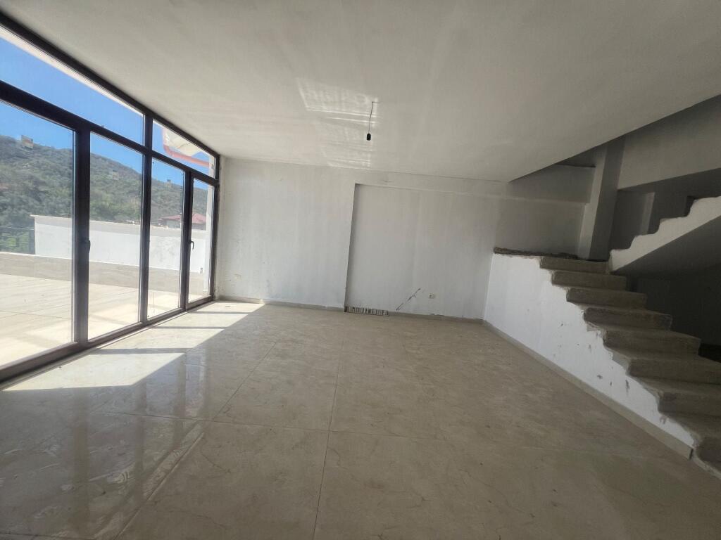 FOR SALE DUPLEX BOTANICAL GARDEN 4+1+3