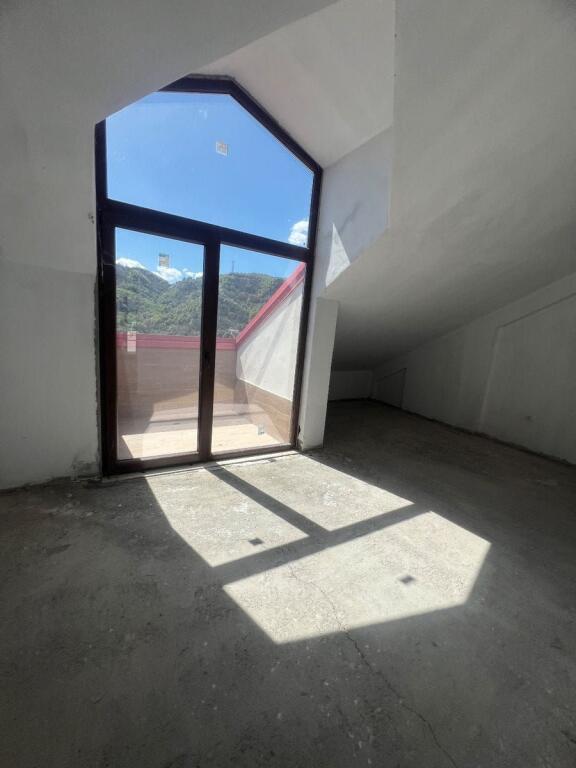 FOR SALE DUPLEX BOTANICAL GARDEN 4+1+3