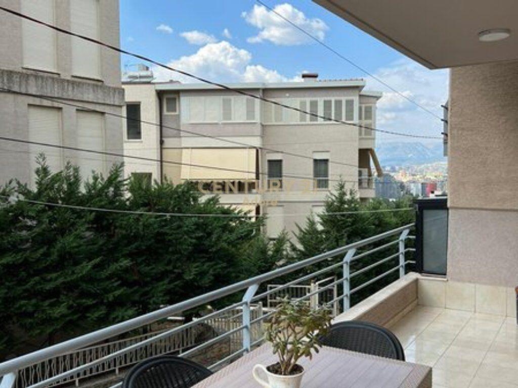 JEPET ME QIRA APARTAMENT 1+1 TEK LIQENI I THATE