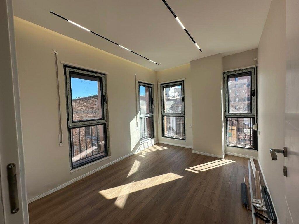 Apartment 2+1 at Red School! 210,000 €