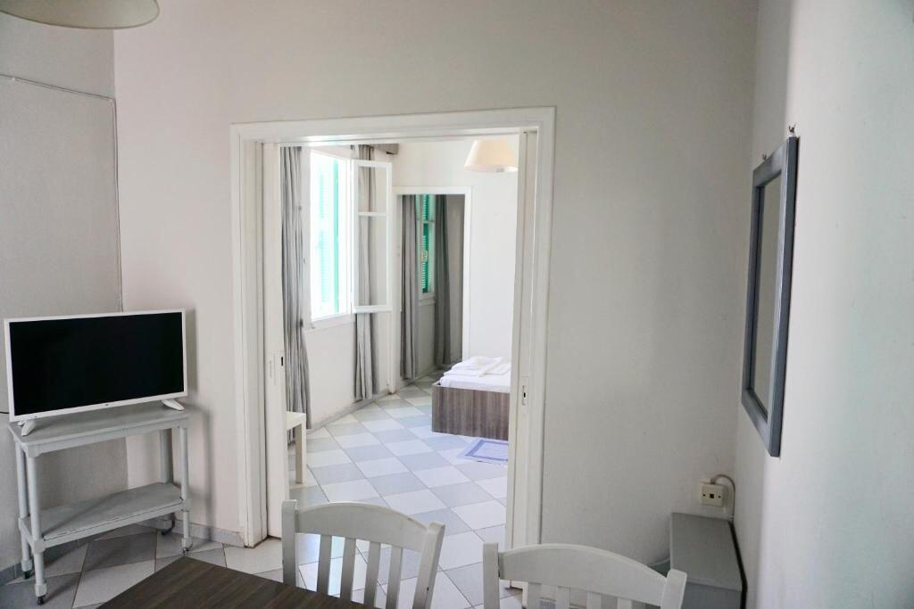 Apartament 2+1 Me Qera Tek Ferit Xhajko (ID B221256) Tirane