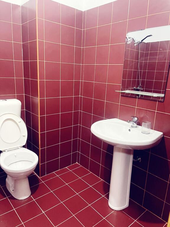Apartament me qera 1+1