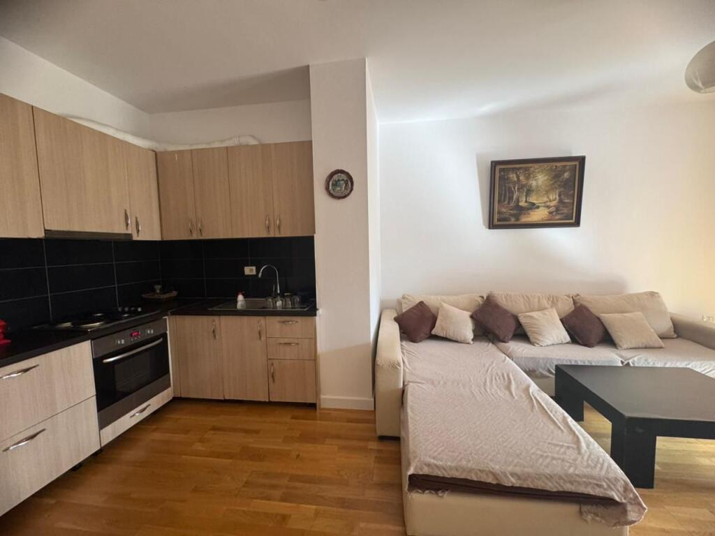 Jepet me qira apartament 2+1+2 ne Astir!
