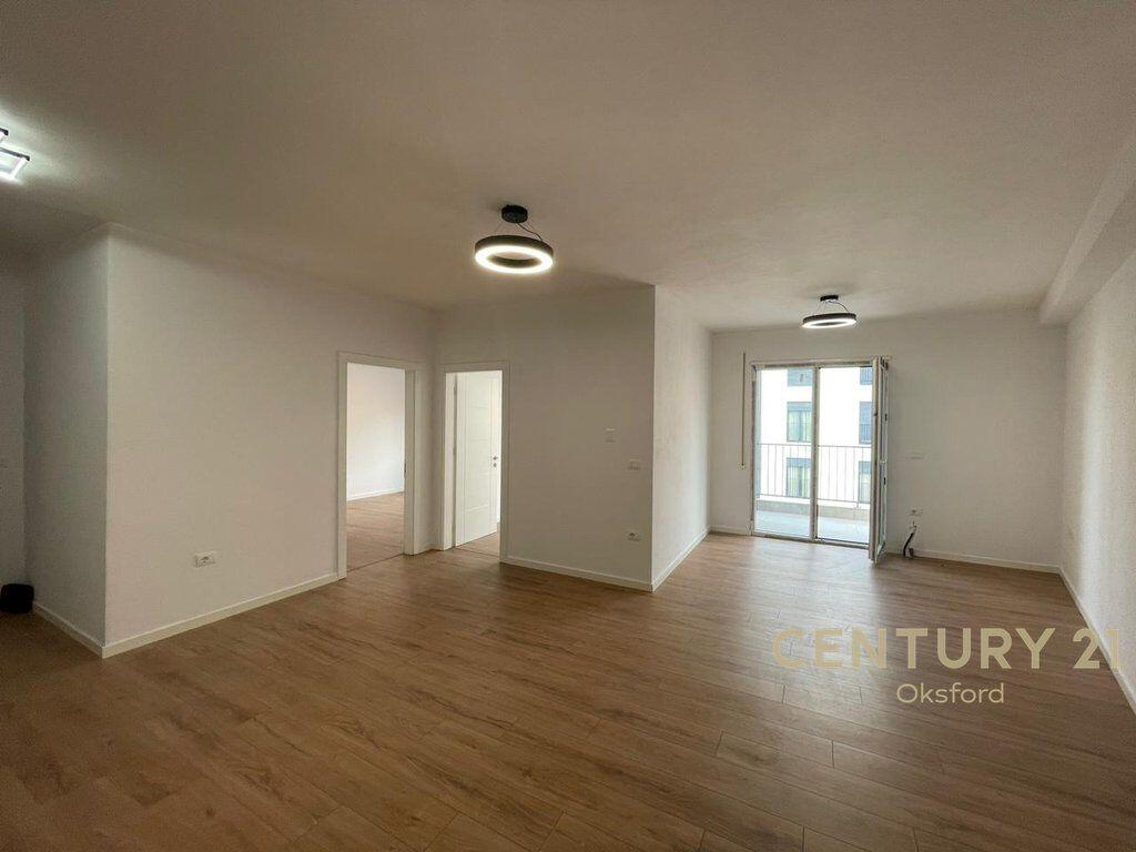 SHITET APARTAMENT 2+1 ME POST PARKIMI NE ASTIR