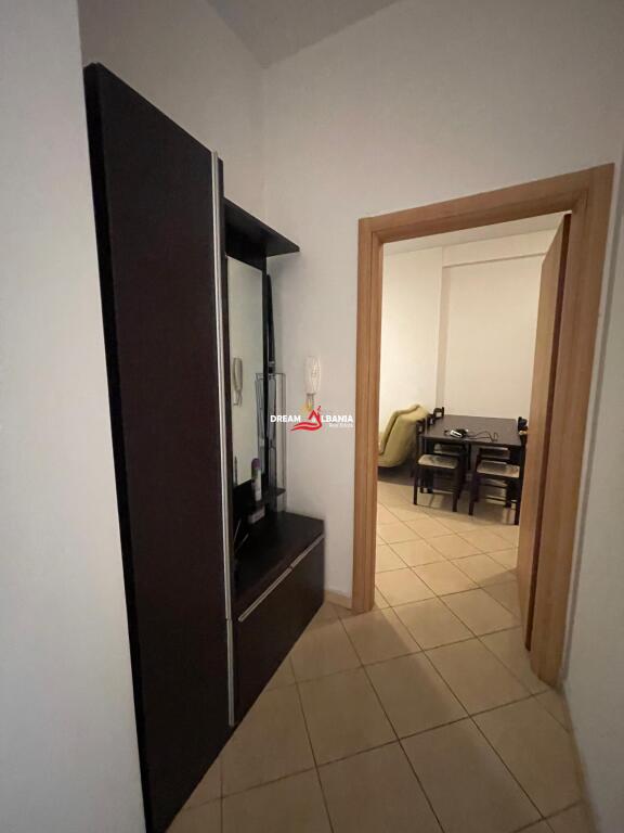Apartament 2+1 me qera prane Casa Italia, ne Tirane (ID 42214595)