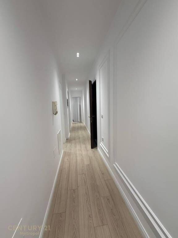 JEPET ME QIRA APARTAMENT 2+1+POST PARKIMI, MYSLYM SHYRI!