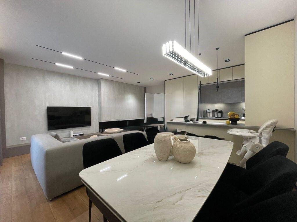 RENT, APARTMENT 2+1+2+PARKING IN DRY LAKE!