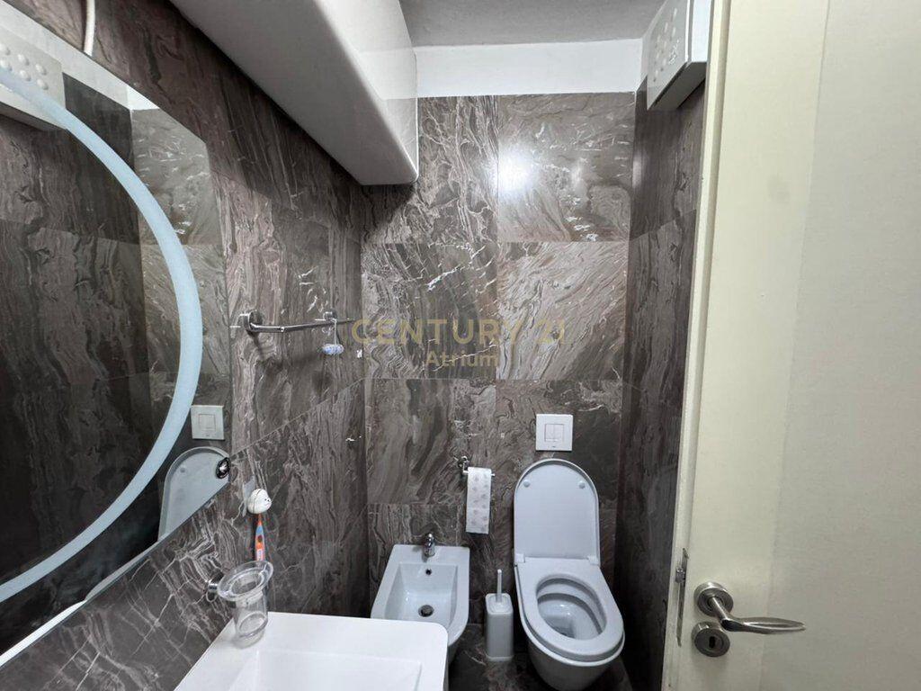 JAPIM ME QIRA APARTAMENT 2+1+BALLKON NE RRUGEN MINE PEZA !!! 1,000 € /Muaj
