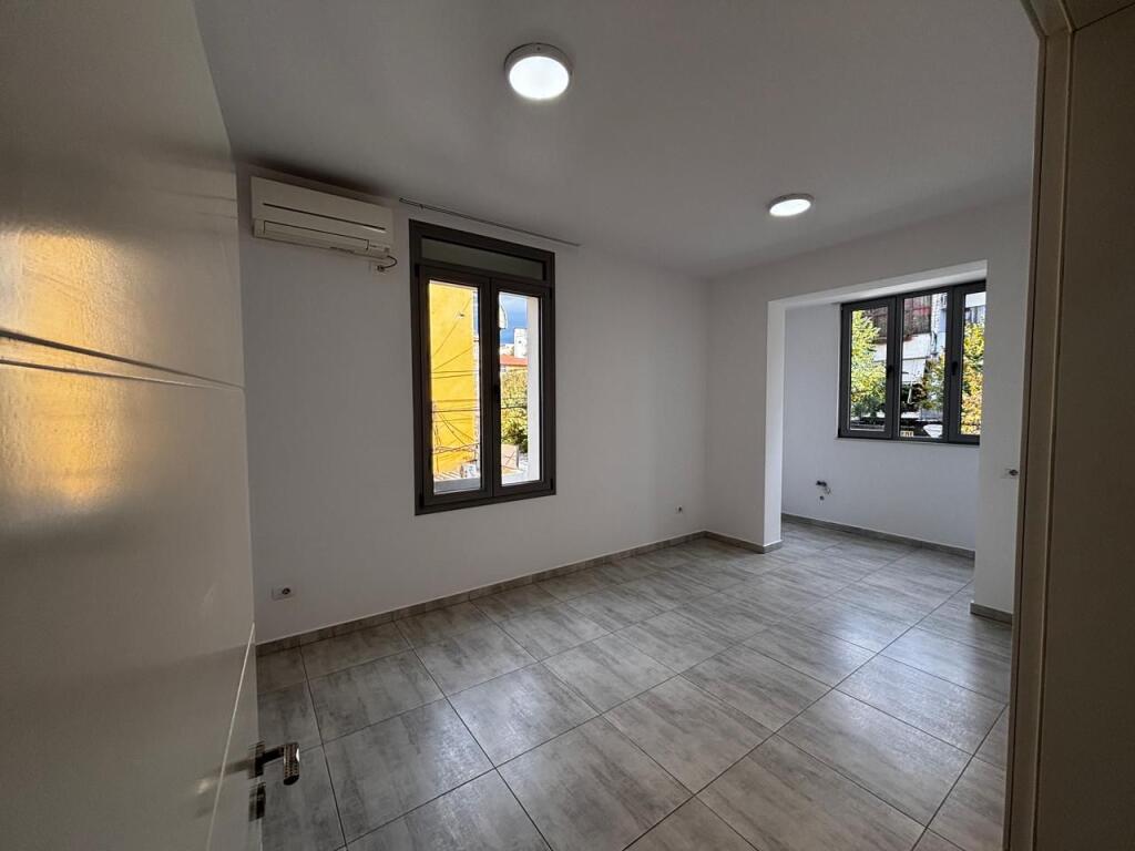 Business premises for rent on Rruga e Dibres!