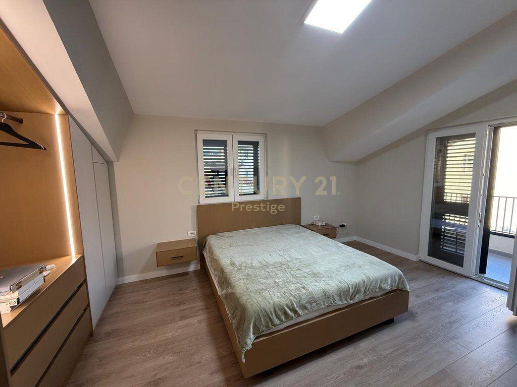 AFFITTASI TERZO PIANO DI UNA VILLA MODERNA + POSTO AUTO, NELLA CITTÀ STUDENTI! 1.000 € /Mese