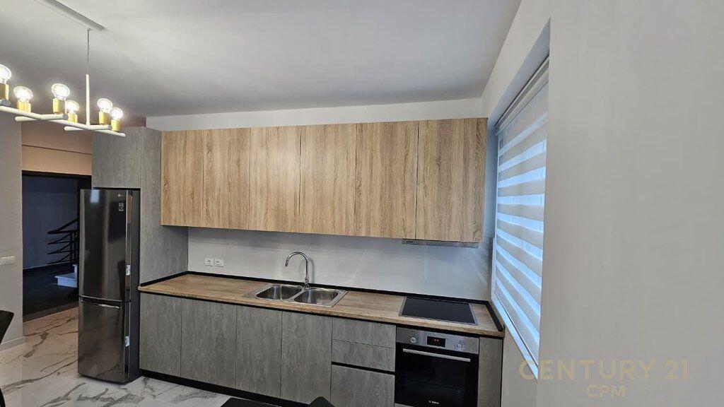 APARTAMENT 2+1 PER QIRA TE KOMPLEKSI FZ Liqeni Thate!