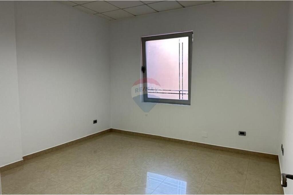 🔑 Office for Rent in Bllok