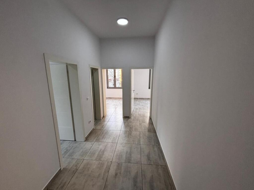 Business premises for rent on Rruga e Dibres!