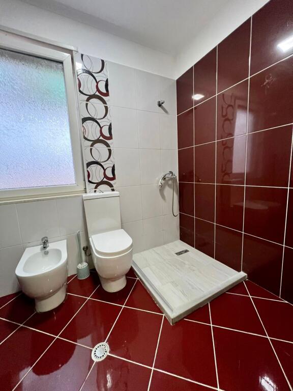 📣 QERA Apartament 1+1 Me Verande (PENTHOUSE) 📍 Astir, Prane Restorant “Bati” ✨