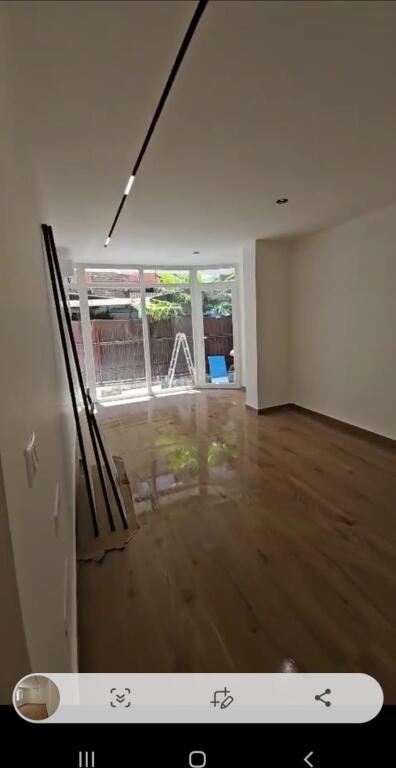 BUSINESS PREMISES FOR RENT 50 M2 BARDHYL STREET 50,000 LEKE