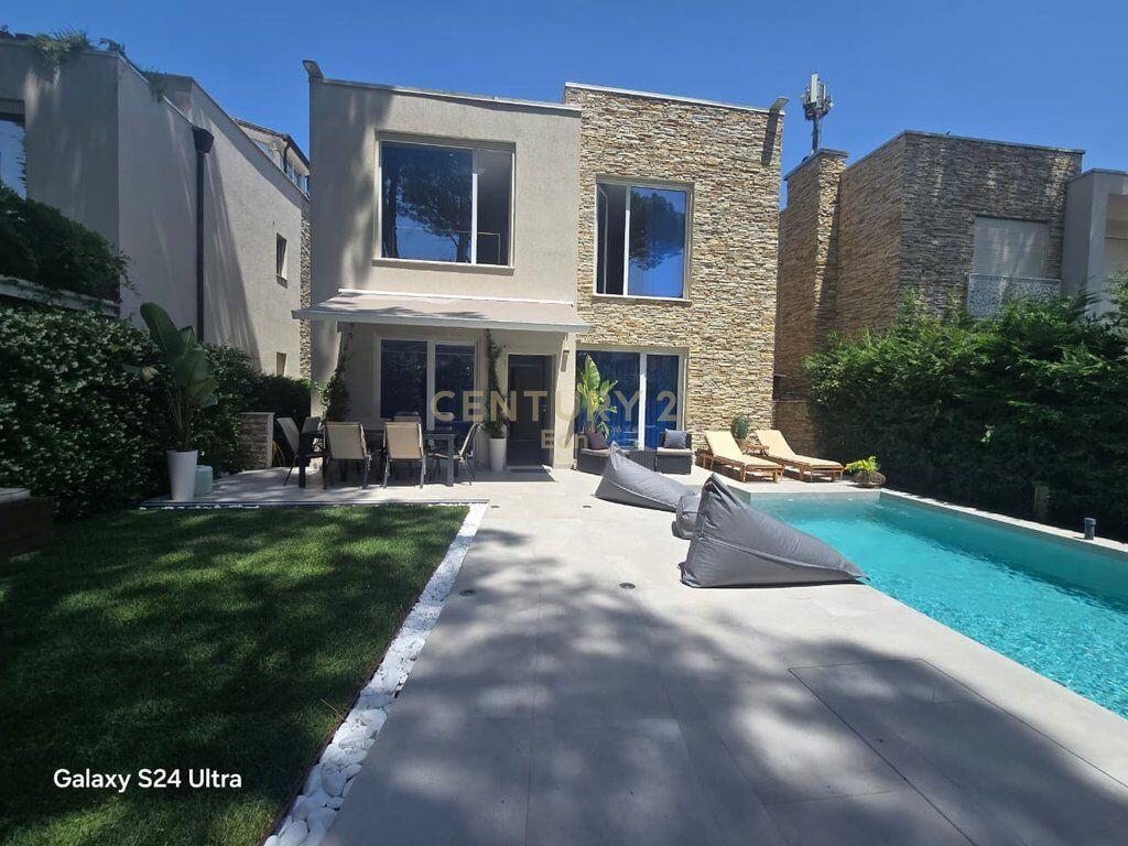 Villa di Lusso con Piscina in Vendita nel Complesso "Lura 3", Baia di Lalzi!  550.000 €