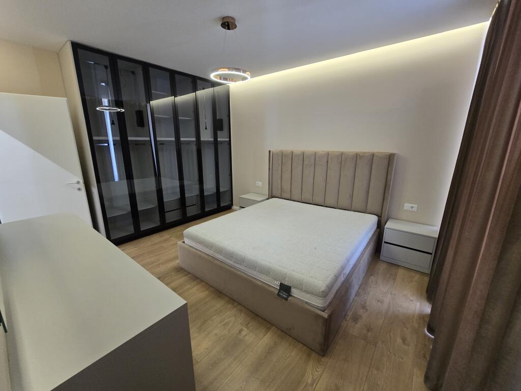 Apartament 1+1 per qira te Bulevardi i Ri