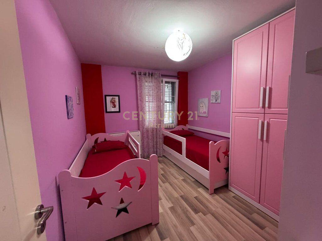 JAPIM ME QIRA APARTAMENT 2+1+BALLKON NE RRUGEN MINE PEZA !!! 1,000 € /Muaj