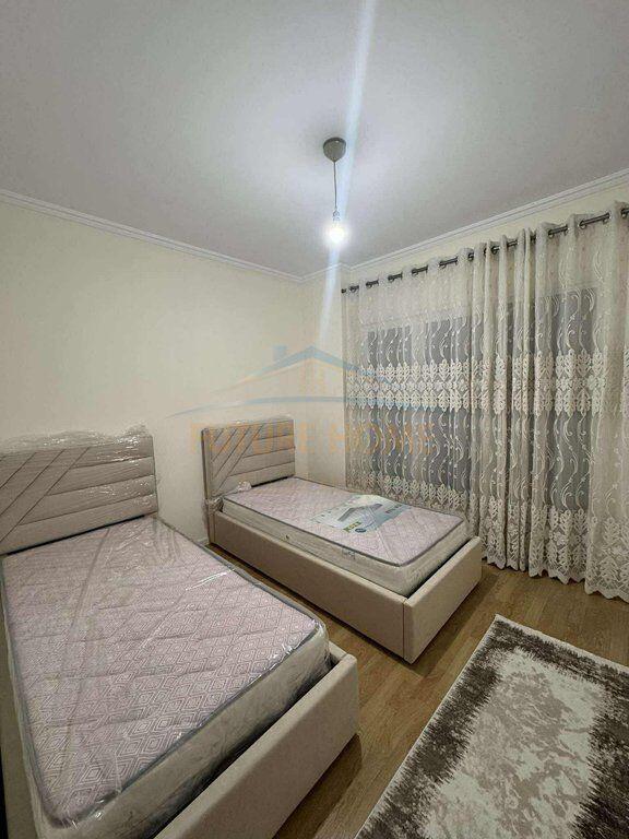 Qera, Apartament 2+1, Rruga 5 Maji