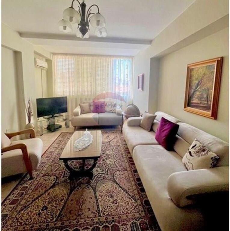 APARTAMENT 2+1 PËR QIRA NE BLLOK !