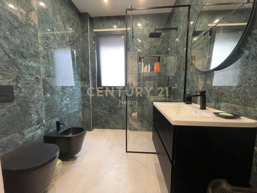 RENT, APARTMENT 2+1+2+PARKING IN DRY LAKE!