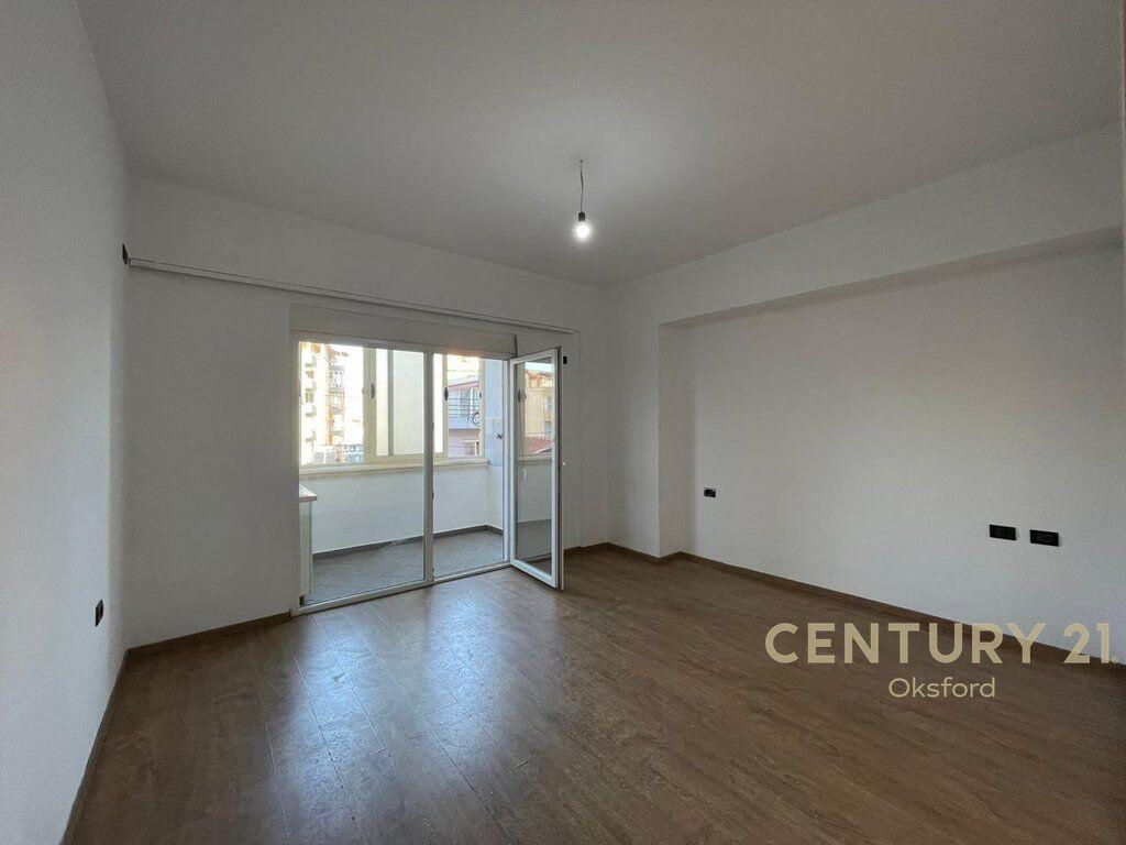 Apartament 2+1 per shitje te Kodra e Diellit