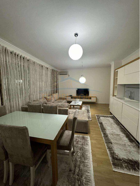 Qera, Apartament 2+1, Rruga 5 Maji