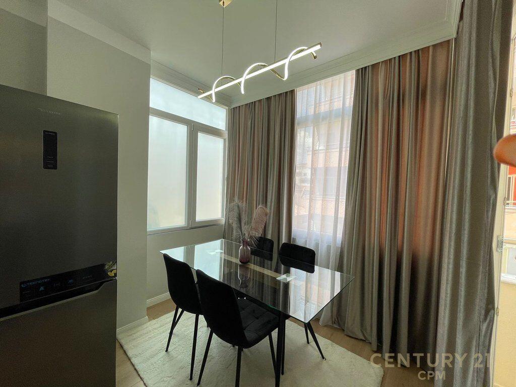 We offer a comfortable 1+1 apartment for rent, Commune of Paris