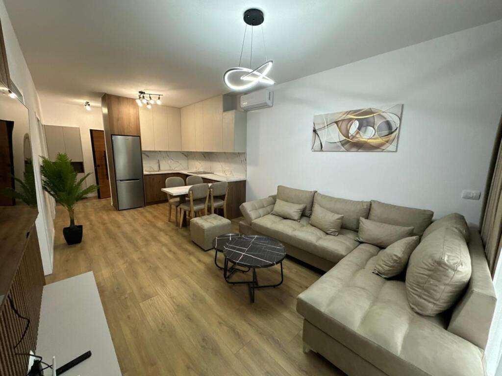 🏢 Appartamento in affitto – Centro di Tirana (Zogu i Zi)