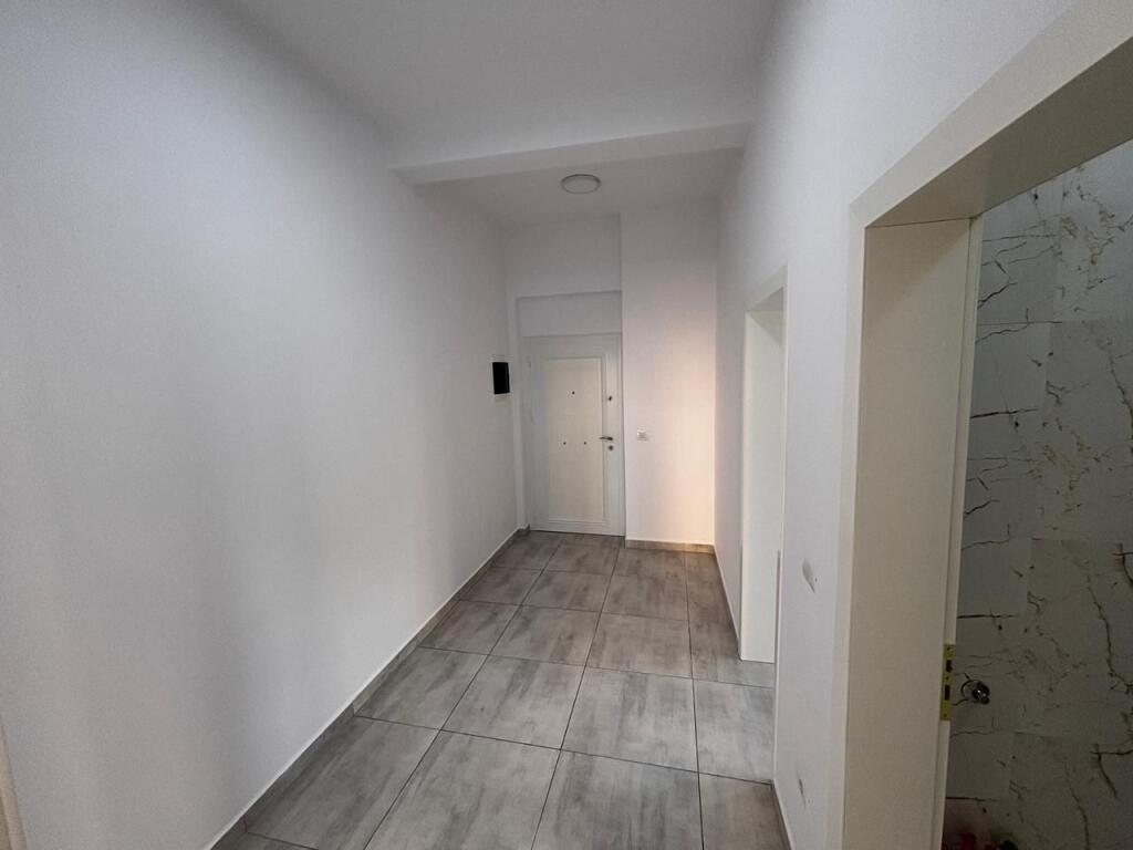 Business premises for rent on Rruga e Dibres!