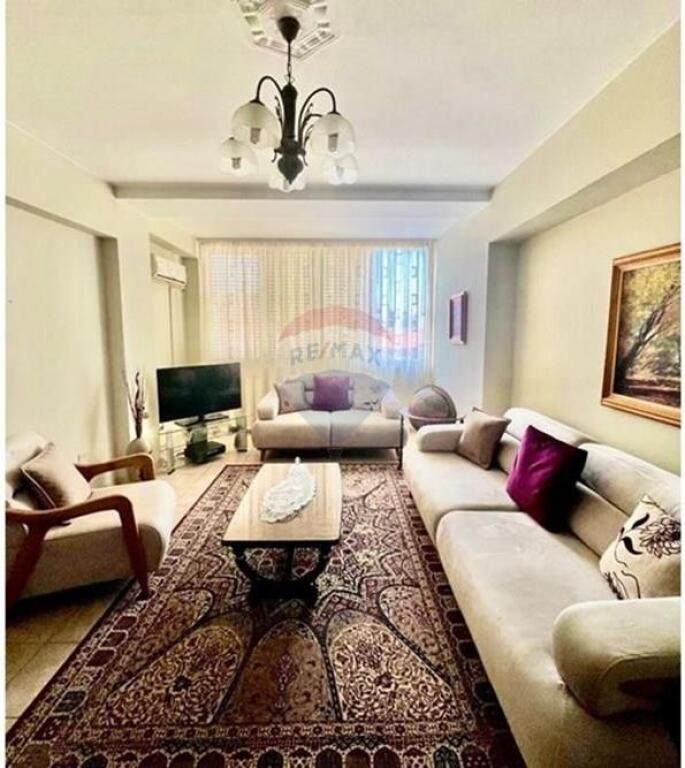 APARTAMENT 2+1 PËR QIRA NE BLLOK !