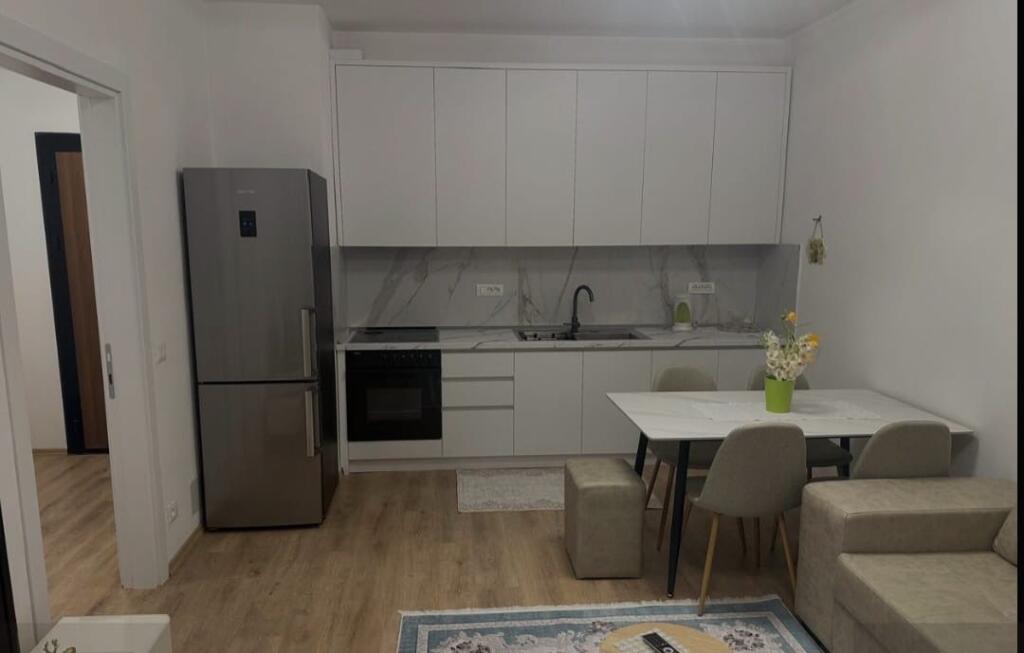 Apartment 2+1, Univers City!