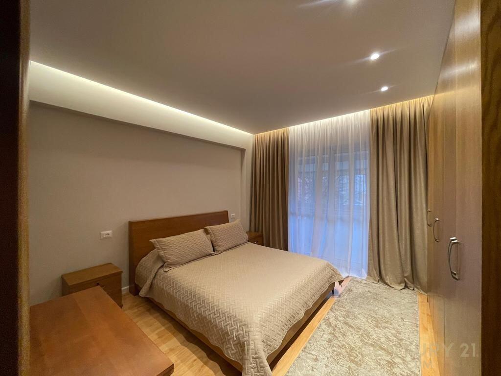 Apartament 2+1 per qira ne Bllok!