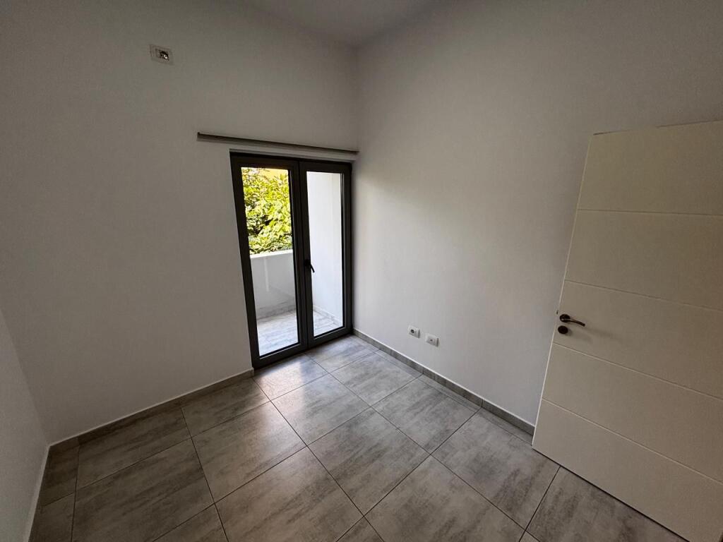 Business premises for rent on Rruga e Dibres!
