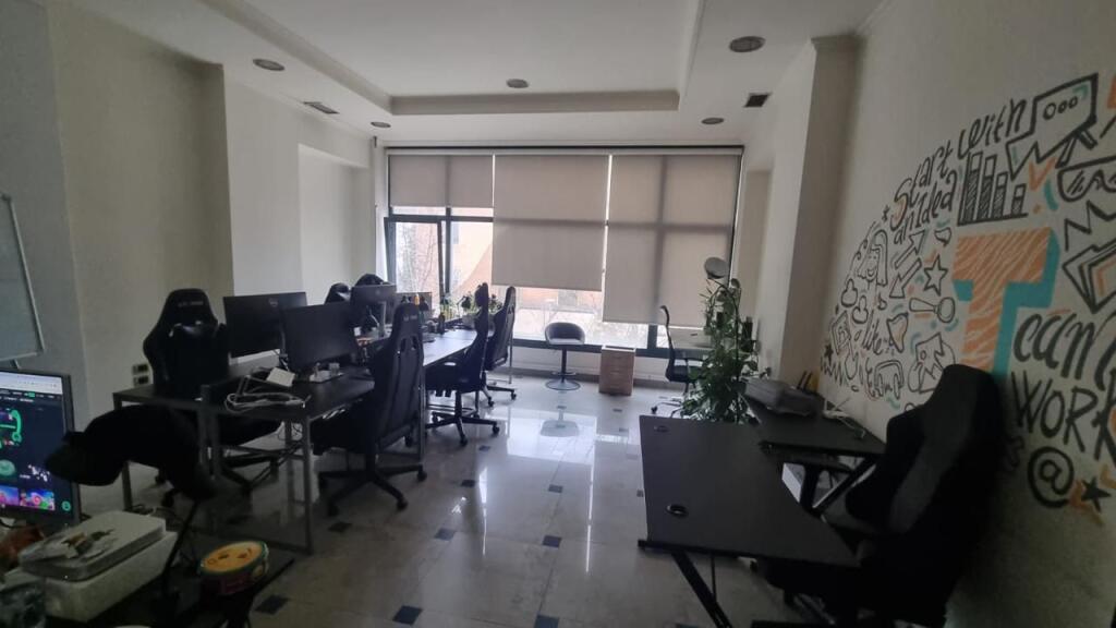 🏢 Ambient Biznesi për Shitje – Sheshi Wilson, Tiranë