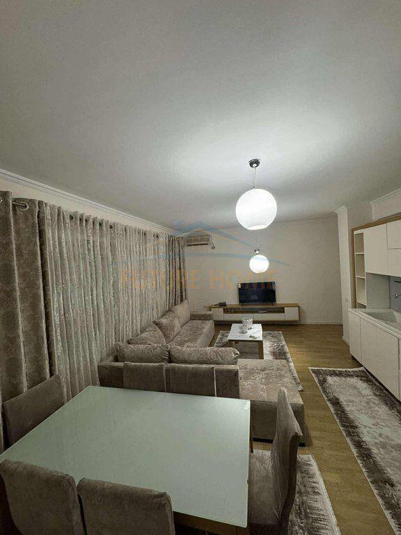 Qera, Apartament 2+1, Rruga 5 Maji