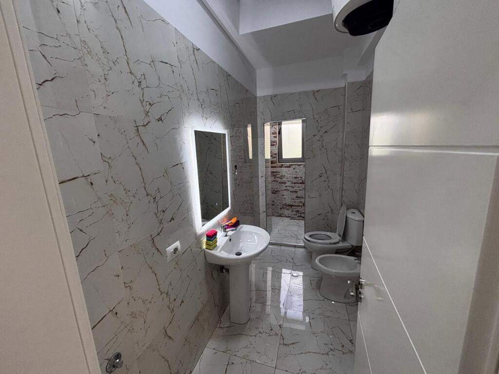 Business premises for rent on Rruga e Dibres!