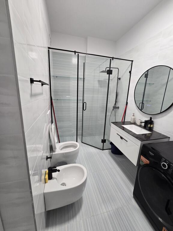 Apartament 1+1 per qira te Bulevardi i Ri