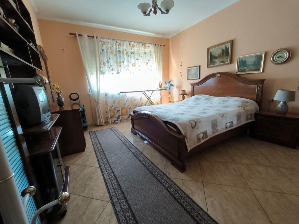 Apartament 1+1 me Qera, Bllok