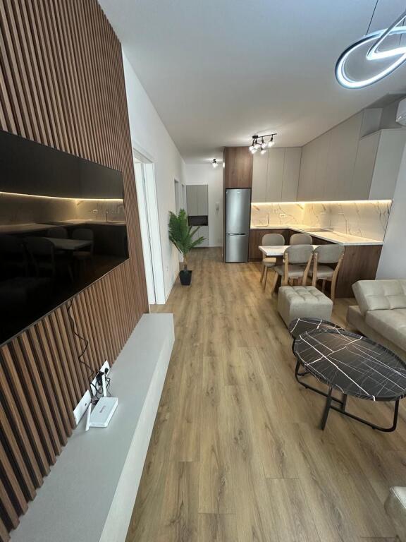 🏢 APARTMENT FOR RENT – CENTER OF TIRANA (Zogu i Zi, near Rrtondo, opposite Ring Center)  Apartment 2+1 for rent, with an area of 77 m², located on the 8th floor of a new building with elevator. ✅ Fully furnished with modern conditions ✅ Offered for rent for the first time ✅ Very favorable location – close to every service  💶 Price: 1000 € / month