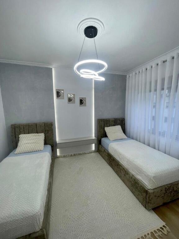 📣 SHITET Apartament 2+1 📍 Astir Tiranë, Pranë “Eja Studio” ✨