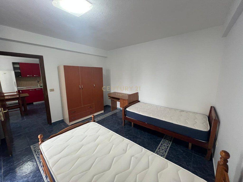 Jepet apartament 1+1 me qira tek Bulevardi Zogu i pare, tek New Jorku. 550 € /Muaj