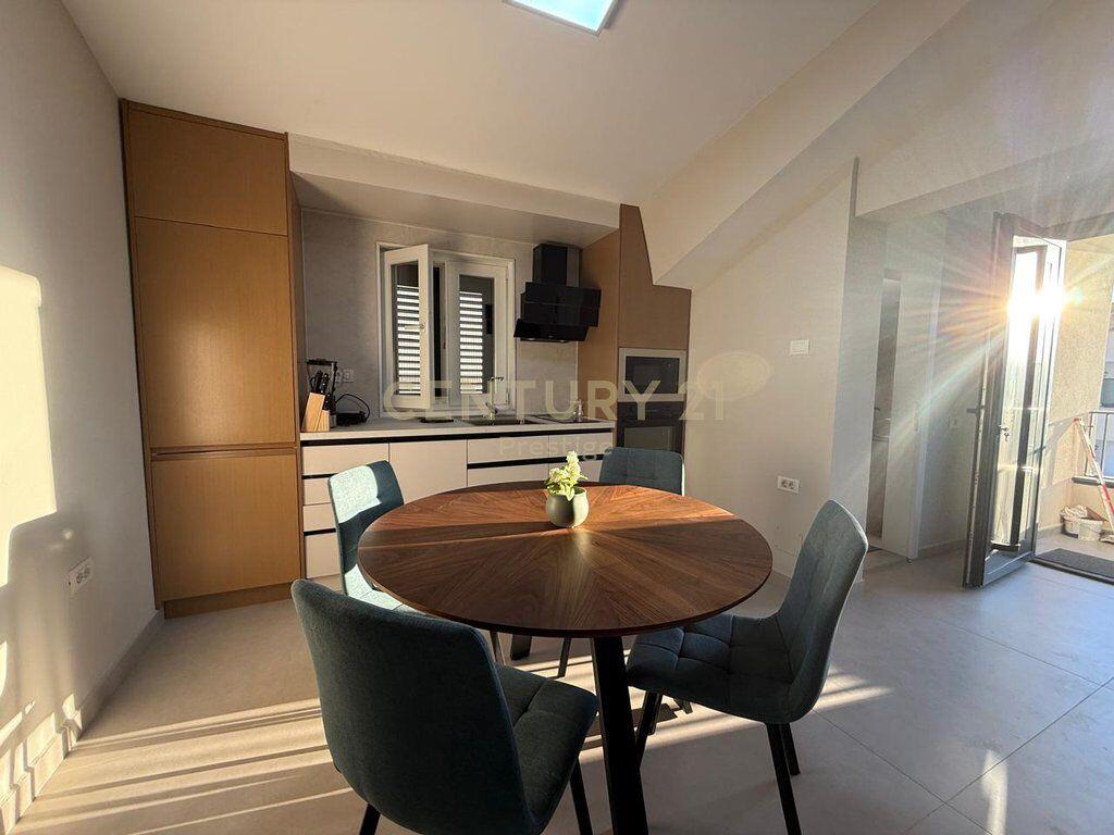 AFFITTASI TERZO PIANO DI UNA VILLA MODERNA + POSTO AUTO, NELLA CITTÀ STUDENTI! 1.000 € /Mese