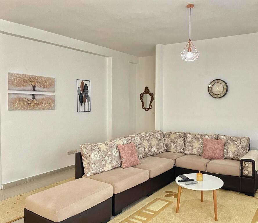 Appartamento di lusso 2+1 con balcone panoramico a 360 gradi presso il Lago Secco