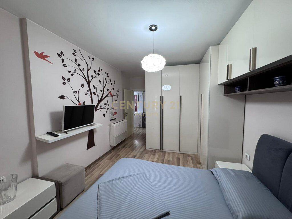 JAPIM ME QIRA APARTAMENT 2+1+BALLKON NE RRUGEN MINE PEZA !!! 1,000 € /Muaj