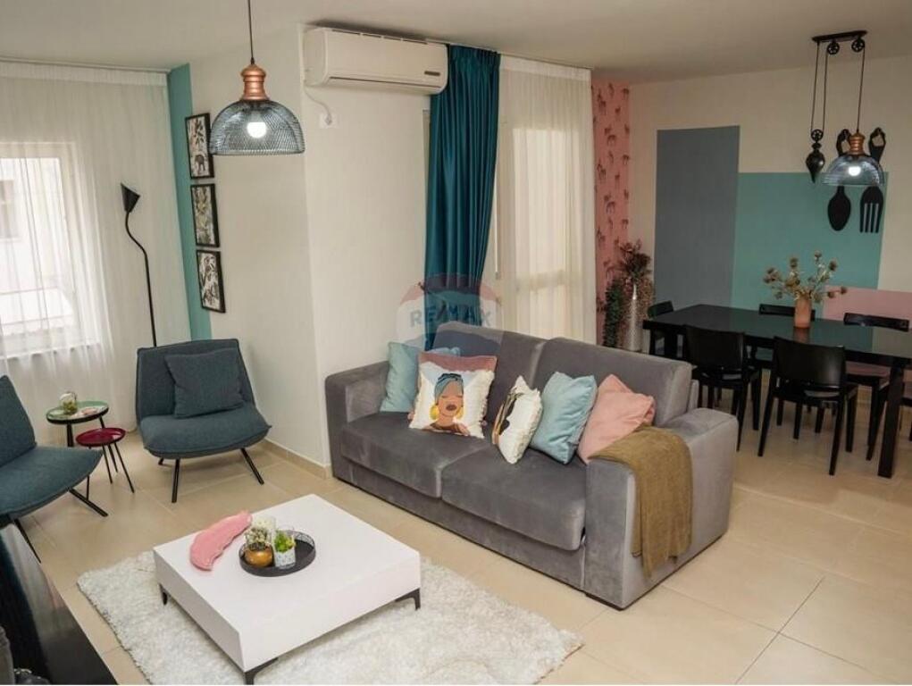 Apartment 1+1+ parking space for rent near the New Bazaar