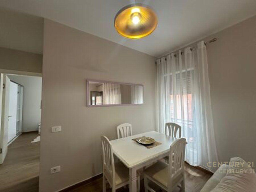 Apartament 1+1 per Qira tek Komplelsi Deliorgji!