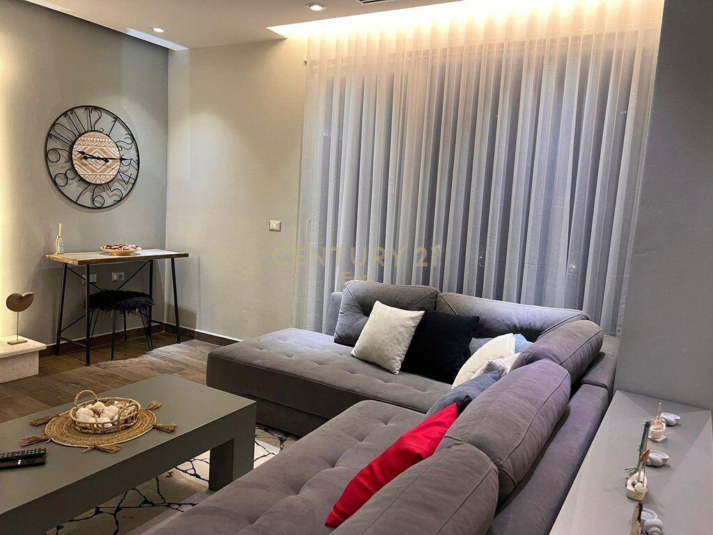 Villa di Lusso con Piscina in Vendita nel Complesso "Lura 3", Baia di Lalzi!  550.000 €