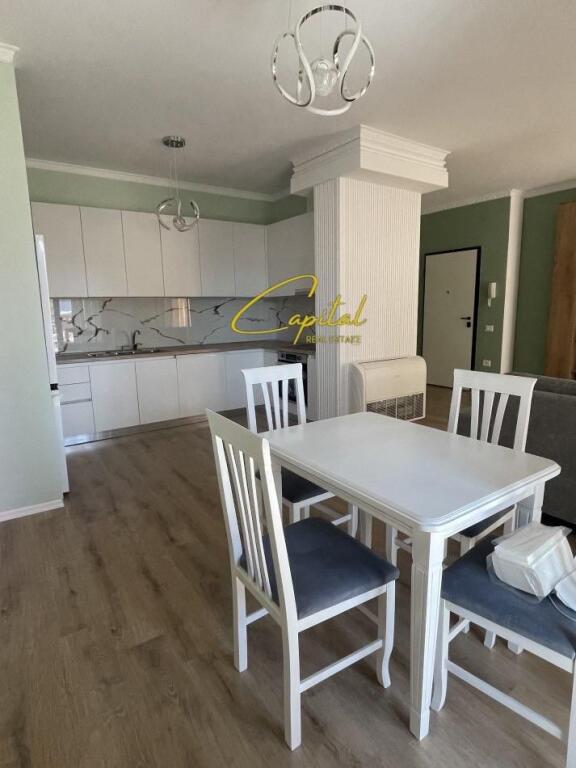 APARTAMENT ME QERA 2+1 MYSLYM SHYRI 1.150 EURO