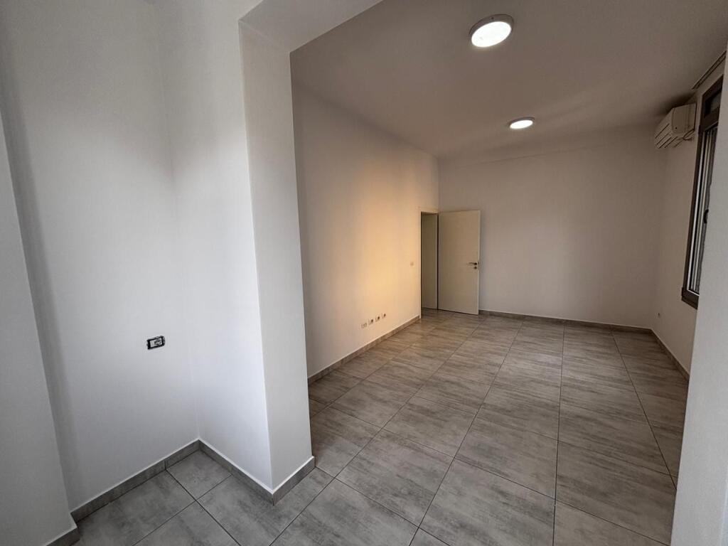Business premises for rent on Rruga e Dibres!